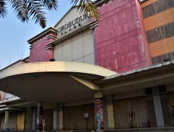 Mal di Bekasi Ini Jadi Pasar Musiman Lebaran, Selebihnya Sepi Mencekam