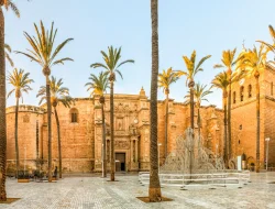 Almería: Kota Matahari di Spanyol yang Kaya Alam dan Sejarah