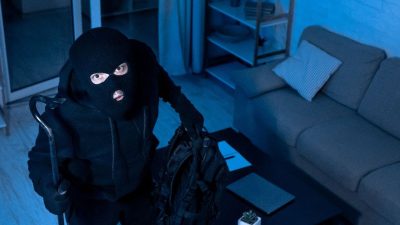 Kemalingan Permata dan Emas Batangan Raib di bekasi