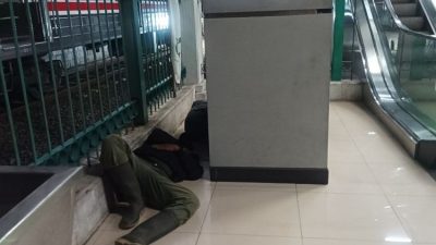 Cerita Feisal Terpaksa Menginap di Stasiun Cikarang Usai Tertipu