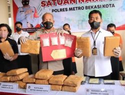Polda Metro Tangkap 2 Pengedar Narkoba di Bekasi, 1 Kg Sabu Disita