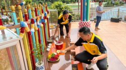 Polres Lubuk Linggau Bersih-Bersih Vihara dan Klenteng